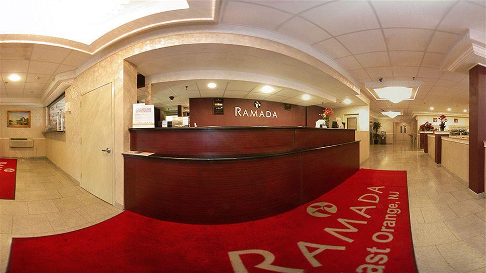 Ramada By Wyndham East Orange Hotel Exterior foto